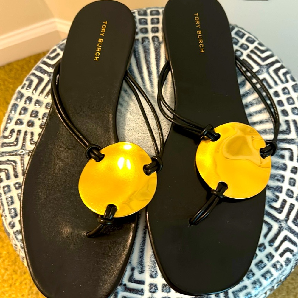 BRAND NEW Tory Burch Patos Thong. Black. Size 10. NEVER WORN